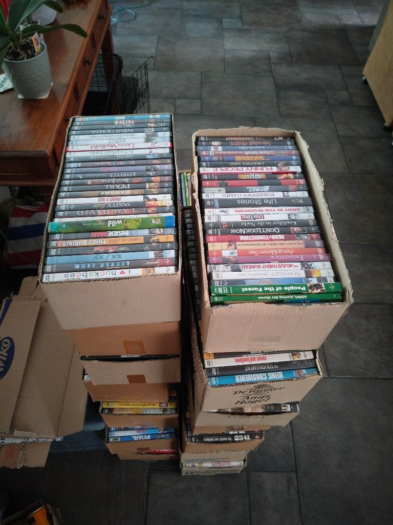 500 dvd's netjes in dozen, Alle leeftijden, Ophalen, Zo goed als nieuw
