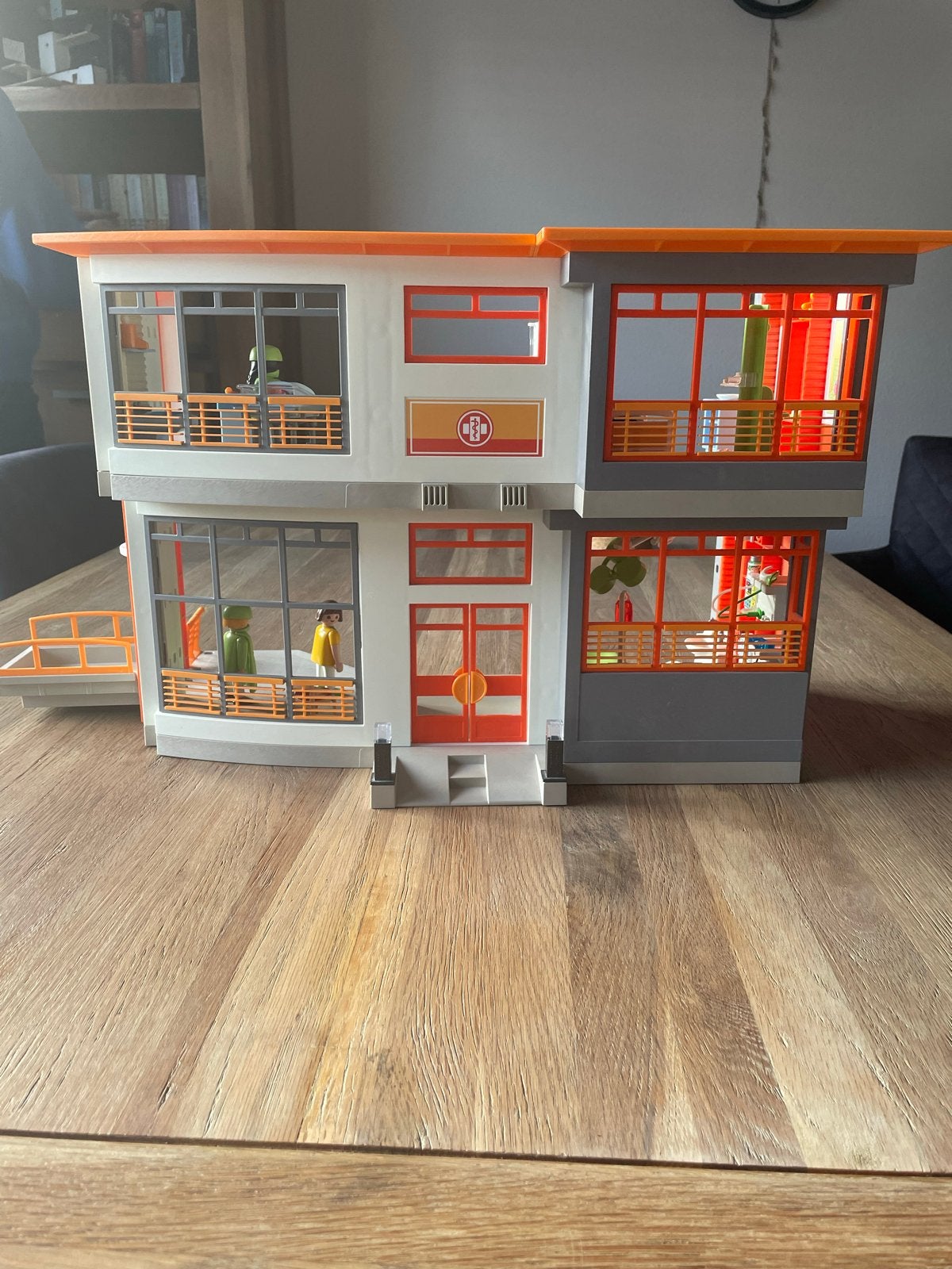 Playmobil Ziekenhuis met Helikopter en veel Figuren, Gebouw, Complete set, Ophalen of Verzenden, Zo goed als nieuw