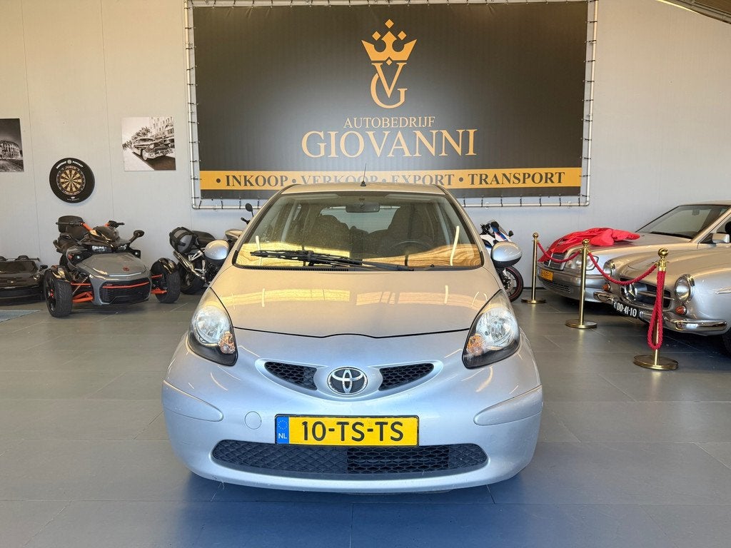 Toyota Aygo 1.0-12V + inruil mogelijk, Auto's, Voorwielaandrijving, Gebruikt, 4 stoelen, 68 pk