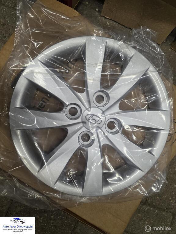 Wieldop origineel Hyundai i10 II ('13-'18) 52960-B9000, Nieuw, Ophalen of Verzenden