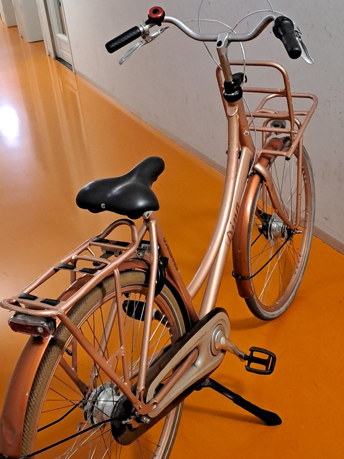 zeer mooie dames fiets 28.inch 7versnelling Batavus handrem, Fietsen en Brommers, 53 tot 56 cm, Ophalen, Zo goed als nieuw, Batavus