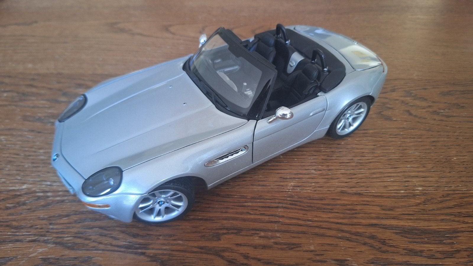 Maisto BMW Z8 modelauto 1/18, Hobby en Vrije tijd, Ophalen of Verzenden, Zo goed als nieuw, Auto, Maisto