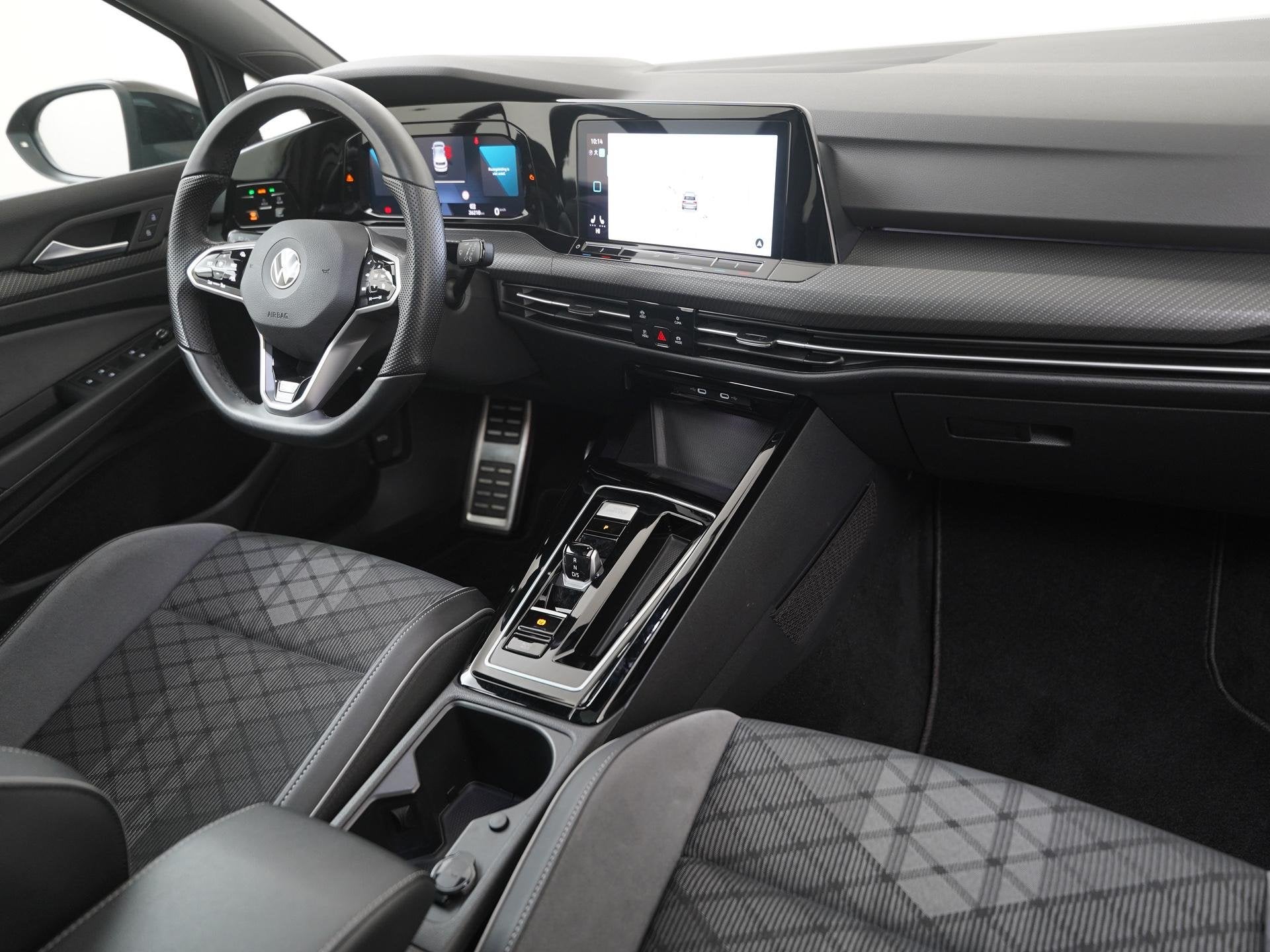 Volkswagen Golf 1.5 eTSI R-Line DSG | Schuifdak | DCC Adapti, Auto's, Euro 6, 4 cilinders, Zwart, Golf
