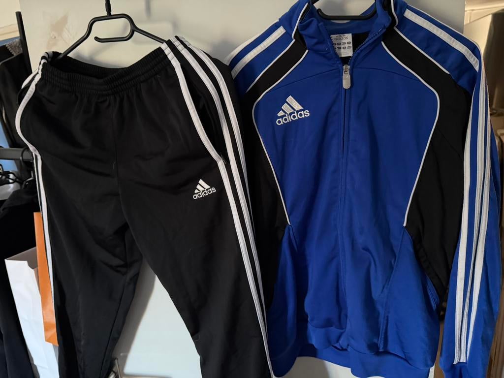 Retro Adidas trainingspak kindermaat 152, Kleding | Heren, Sportkleding, Zwart, Overige maten, Ophalen of Verzenden, Zo goed als nieuw