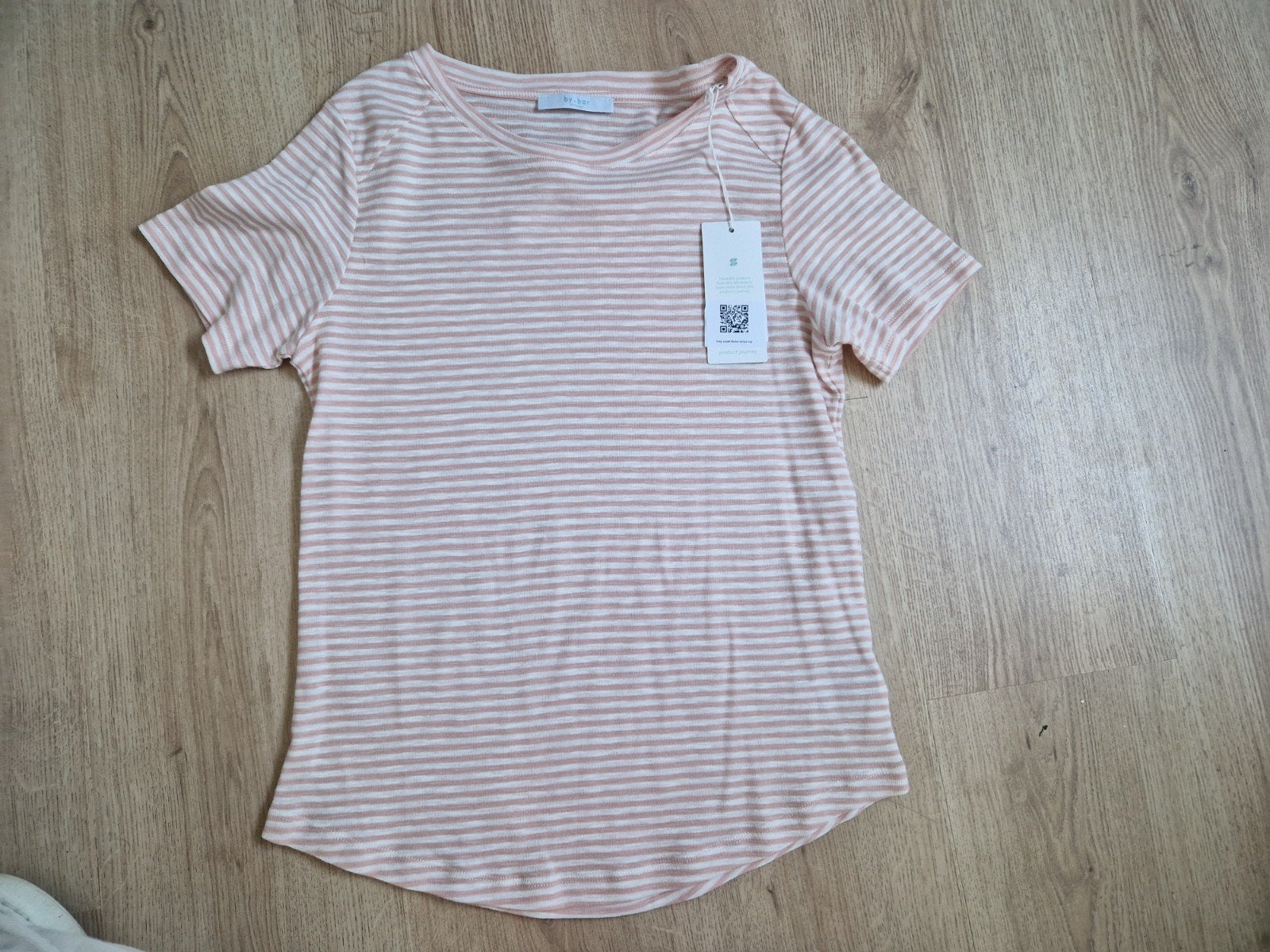 Nieuw by-bar holy small flame stripe roze shirt maat xs, Kleding | Dames, By bar, Nieuw, Ophalen of Verzenden, Korte mouw
