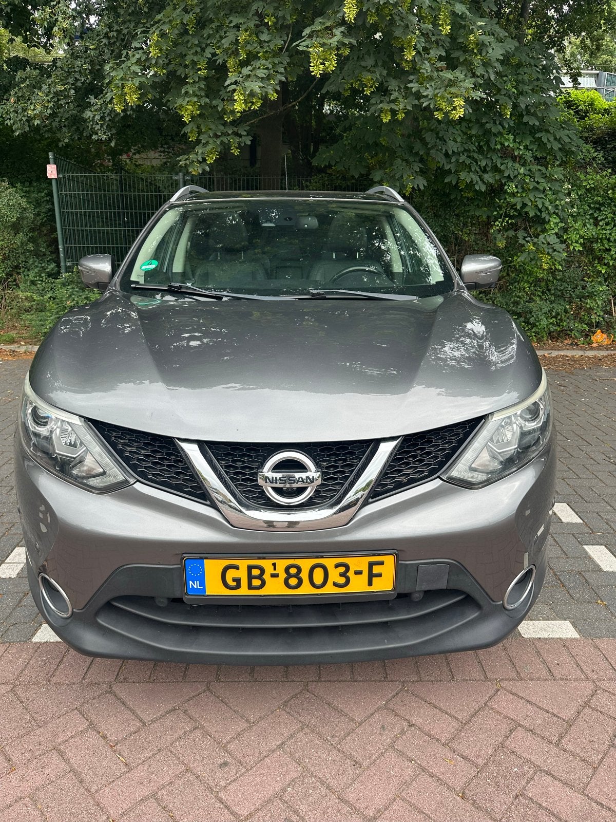 Nissan Qashqai TEKNA 1.2 Dig-t 85KW 2WD CVT 2015 Grijs, Auto's, Automaat, 680 kg, 4 cilinders, LED verlichting