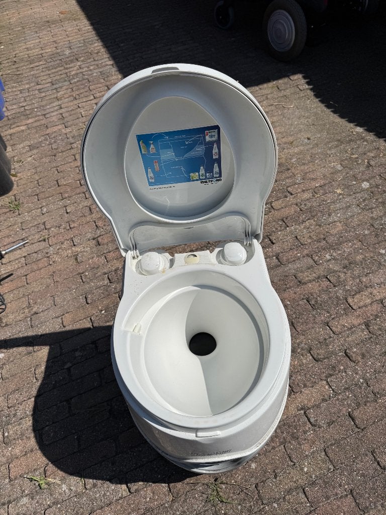 Foto 2 van Porta Potti Excellence draagbaar toilet