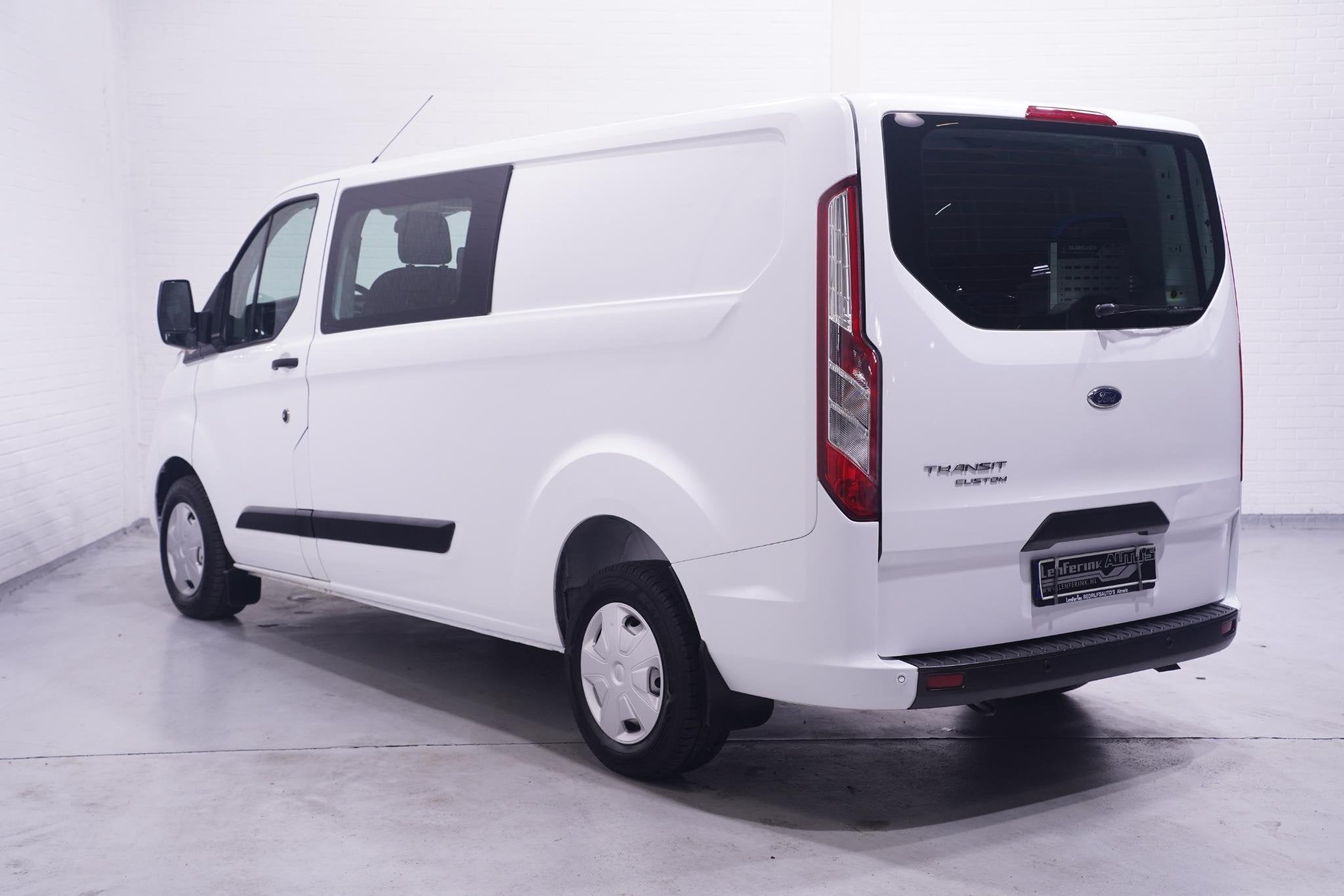 Ford Transit Custom 2.0 TDCI 130 pk L2 Dubbel Cabine 5-Zits, Auto's, Voorwielaandrijving, Gebruikt, Euro 6, 2800 kg