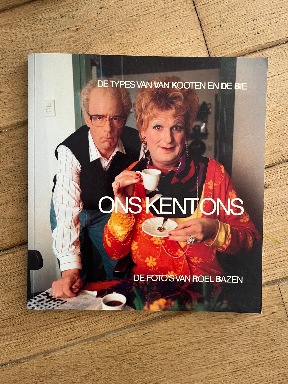 Ons Kent Ons - De Types van Van Kooten en De Bie, Boeken, Ophalen of Verzenden, Zo goed als nieuw, Nederland