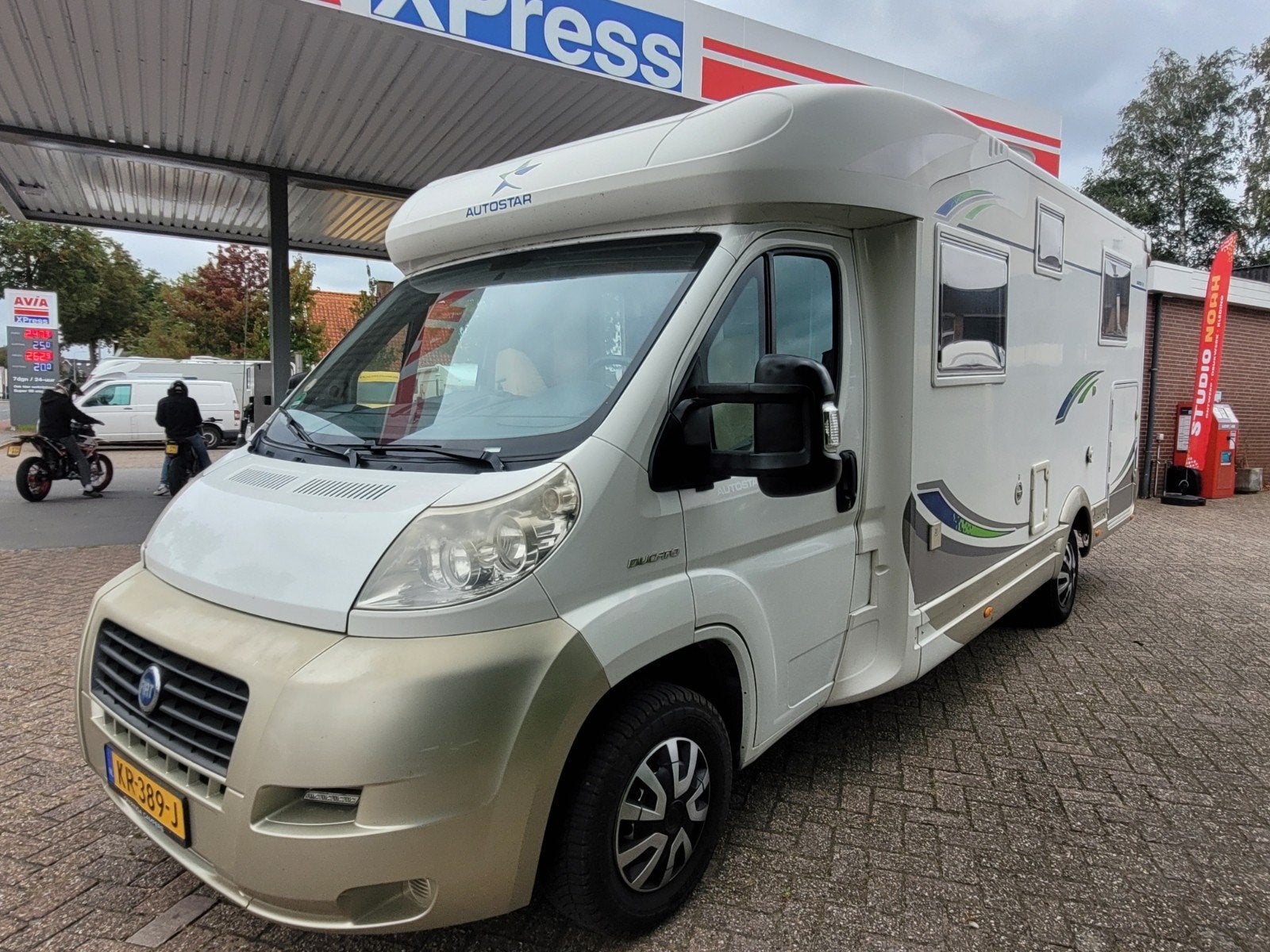 Autostar Auros 90 Camper - Enkele Bedden, Airco,