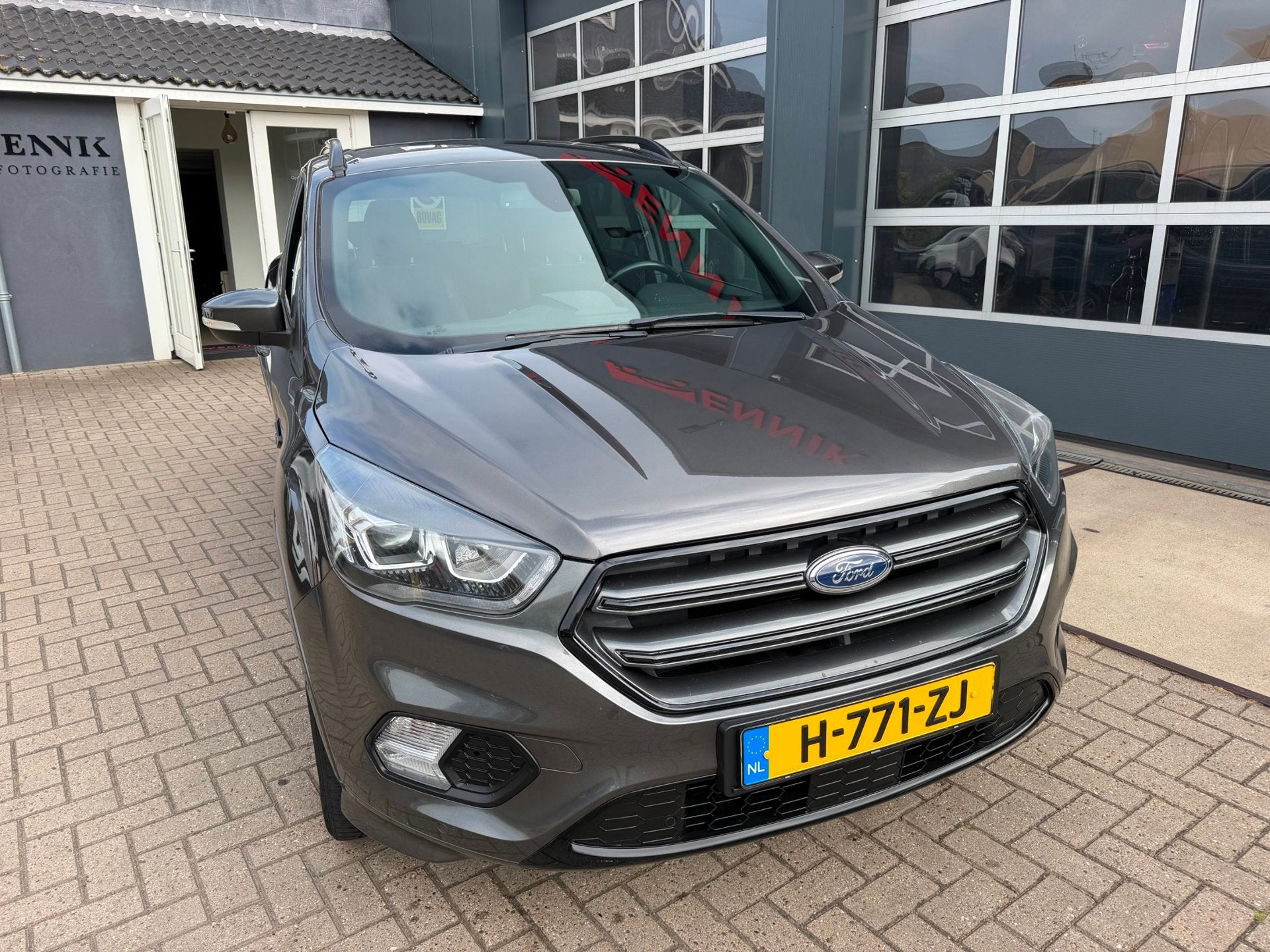 Ford Kuga 1.5 EcoBoost Titanium/ ACC / DAB / Keyless / Trekh, Auto's, Ford, Euro 6, 4 cilinders, Bedrijf, Handgeschakeld