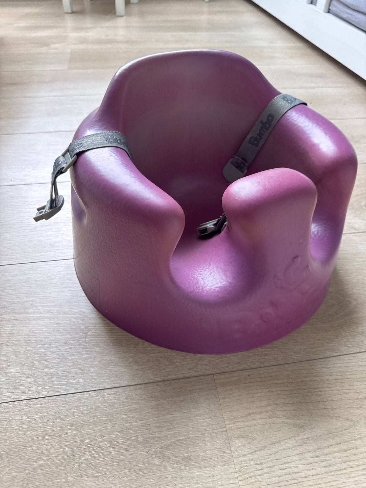 Bumbo Babyzitje Paars - Comfortabel en Veilig, Ophalen, Zo goed als nieuw, Overige typen, Gordel(s)