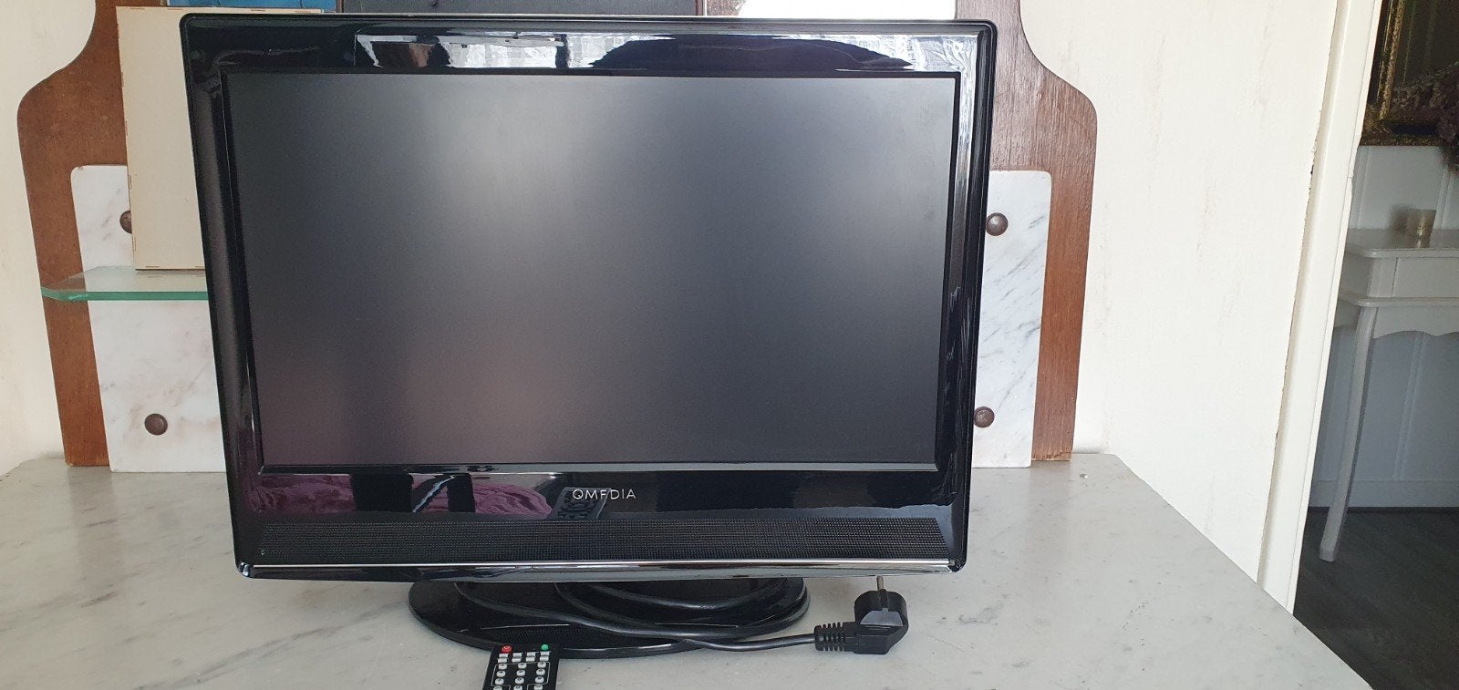 Qmedia TV met ingebouwde DVD-speler en afstandsbediening, Ophalen, Gebruikt, 40 tot 60 cm, Overige merken