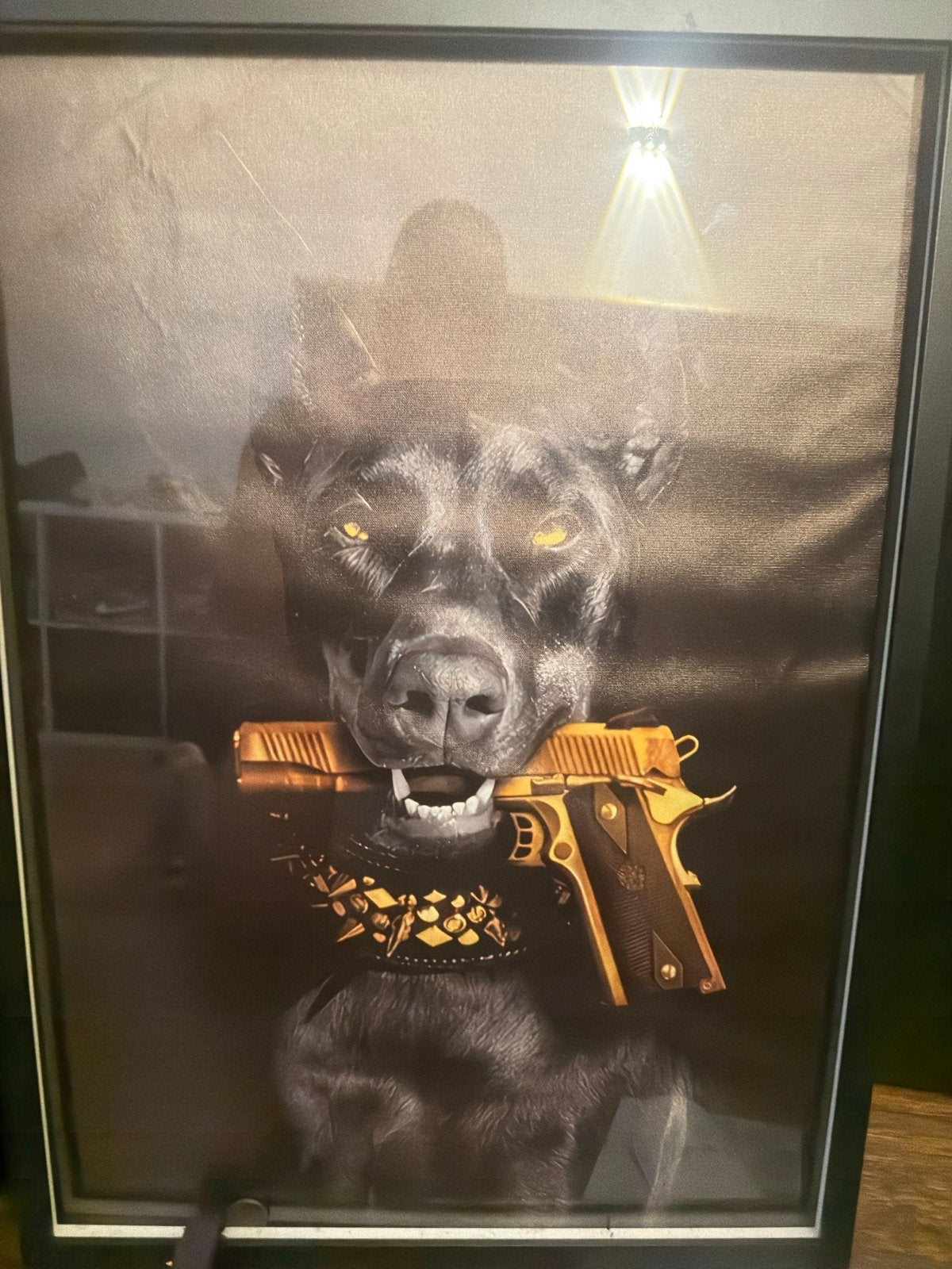 Stoer Schilderij: Hond met Gouden Pistool - Perfect voor Man, Ophalen