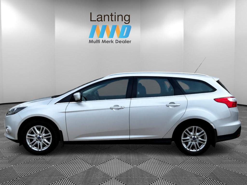 Ford Focus Wagon 1.0 EcoBoost Titanium nw d.riem + versn.bak, Auto's, Ford, Euro 5, Gebruikt, Zwart, Met garantie (alle)