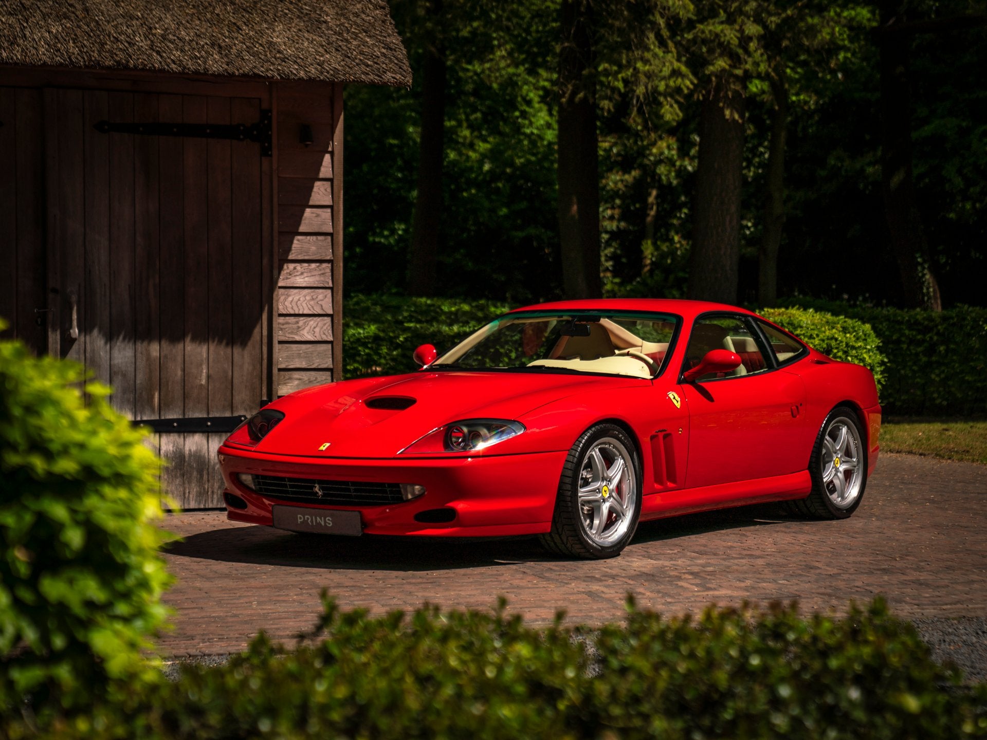 Ferrari 550 Maranello | Fiorano Handling Package (bj 1999), Auto's, Achterwielaandrijving, Beige, Leder, Bedrijf