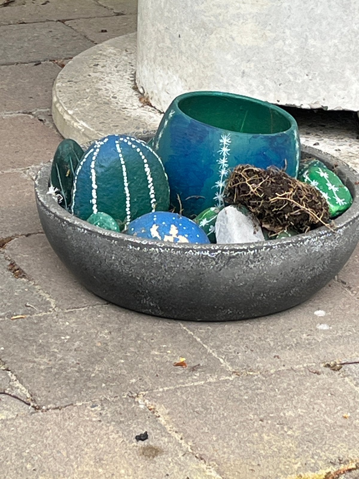 Decoratieve schaal met handgeschilderde stenen, Huis en Inrichting, Ophalen, Gebruikt, Meerkleurig, Overige stijlen