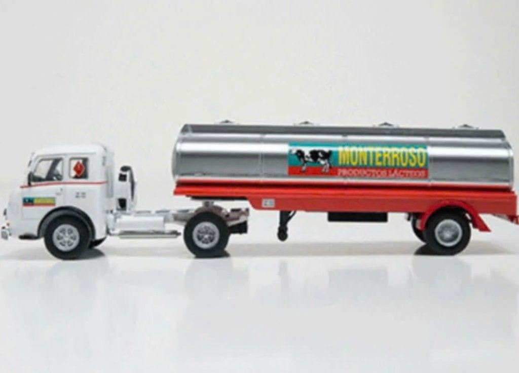 Pegaso Mofletes Z-701 Melktransport schaal 1:43 lim.edition