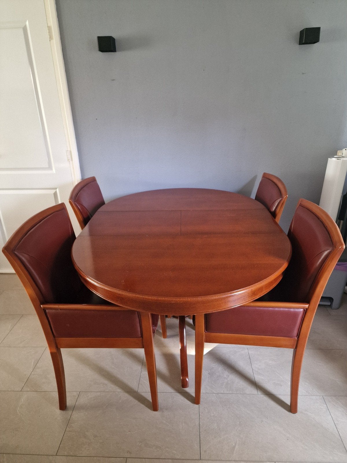 Kersenhouten meubels, Ophalen, Gebruikt, 4 tot 6 stoelen