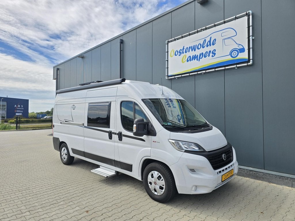 Carado 600CV 4 Persoons 2x Vastbed 140pk Trekhaak Solar, Koelkast, Buscamper of Camperbus, Ringverwarming, Luifel