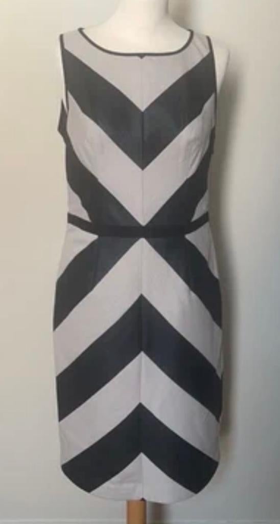 Mart Visser jurk zwart/beige met zigzagpatroon, Kleding | Dames, Jurken, Zwart, Maat 42/44 (L), Ophalen of Verzenden, Zo goed als nieuw