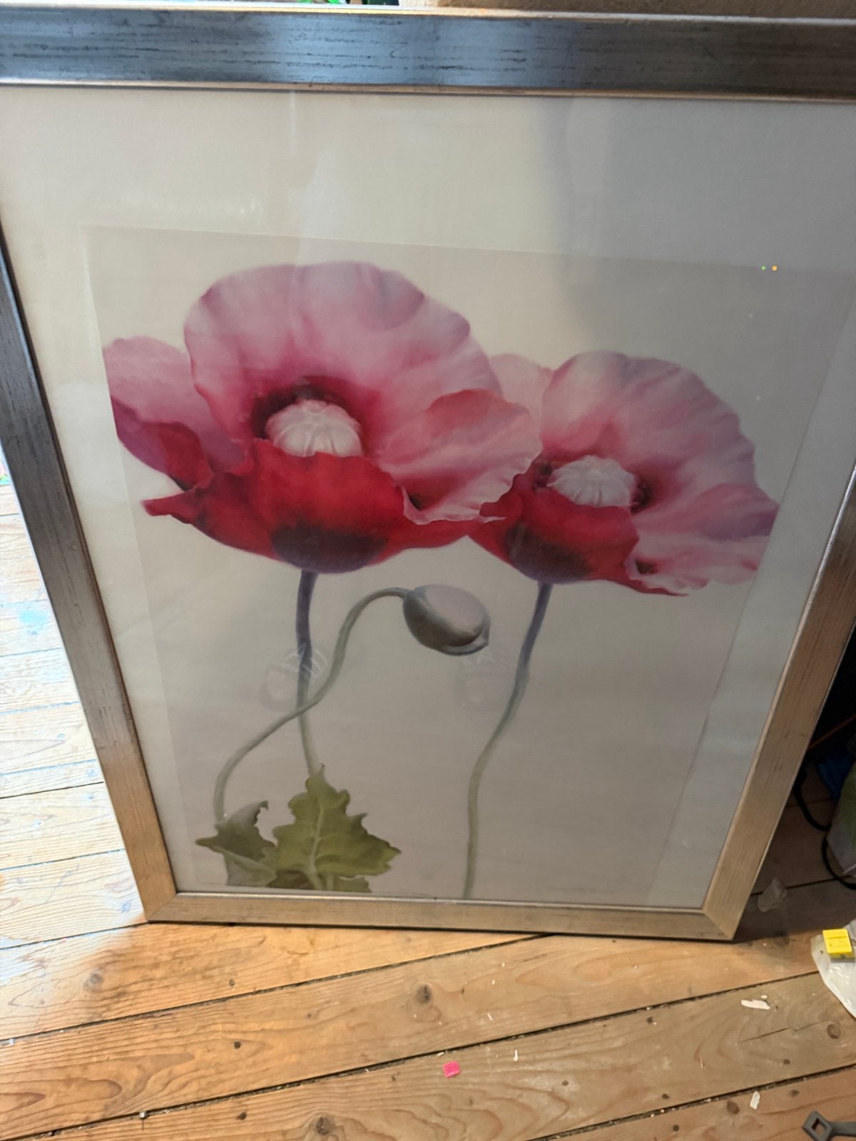 Ingelijste aquarel van roze klaprozen, Antiek en Kunst, Realistisch, Aquarel, Papier, Ophalen