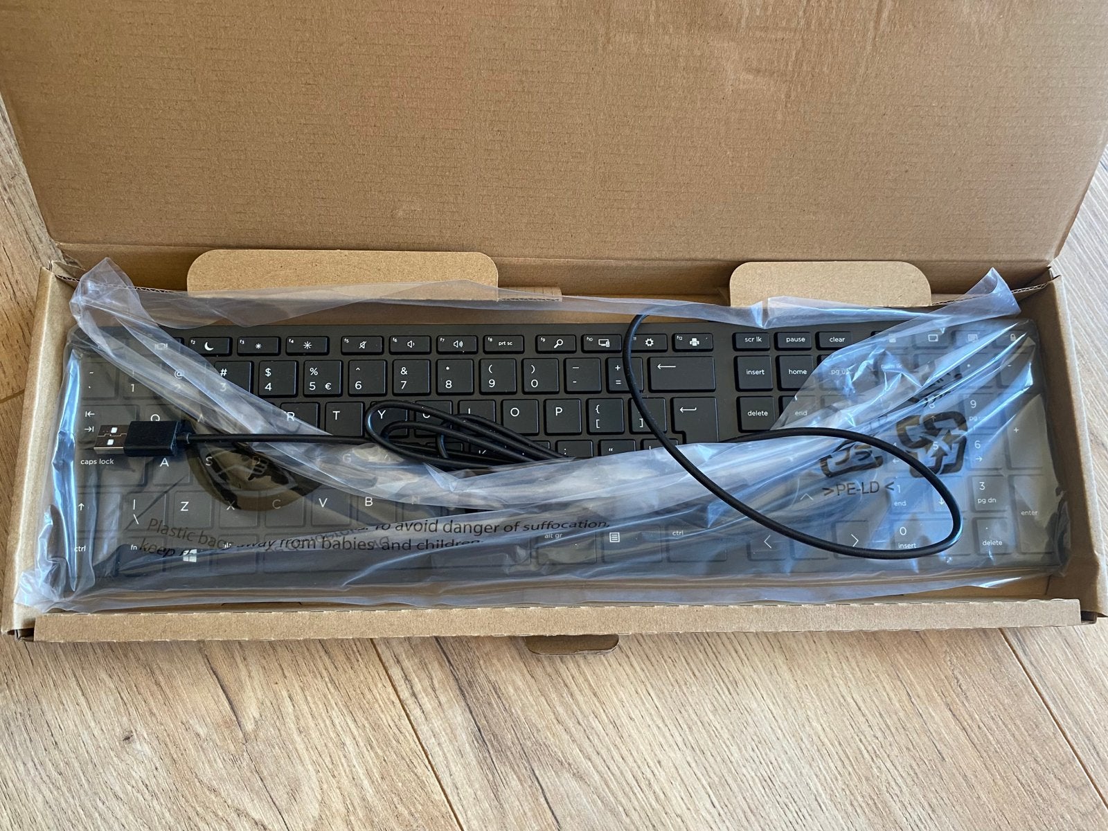 HP USB-toetsenbord - Nieuw in verpakking!, Computers en Software, Toetsenborden, Plug-and-play, Nieuw, Ophalen of Verzenden, Qwerty