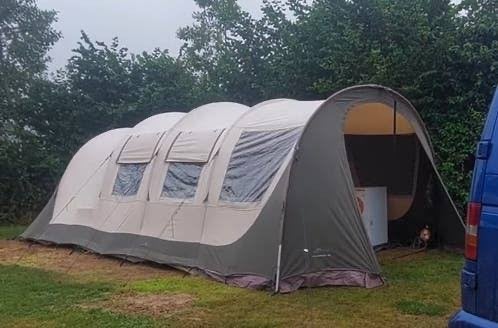 Villagrande 320 Prestige Familietunneltent Bardani, Ophalen, Gebruikt, Tot en met 4