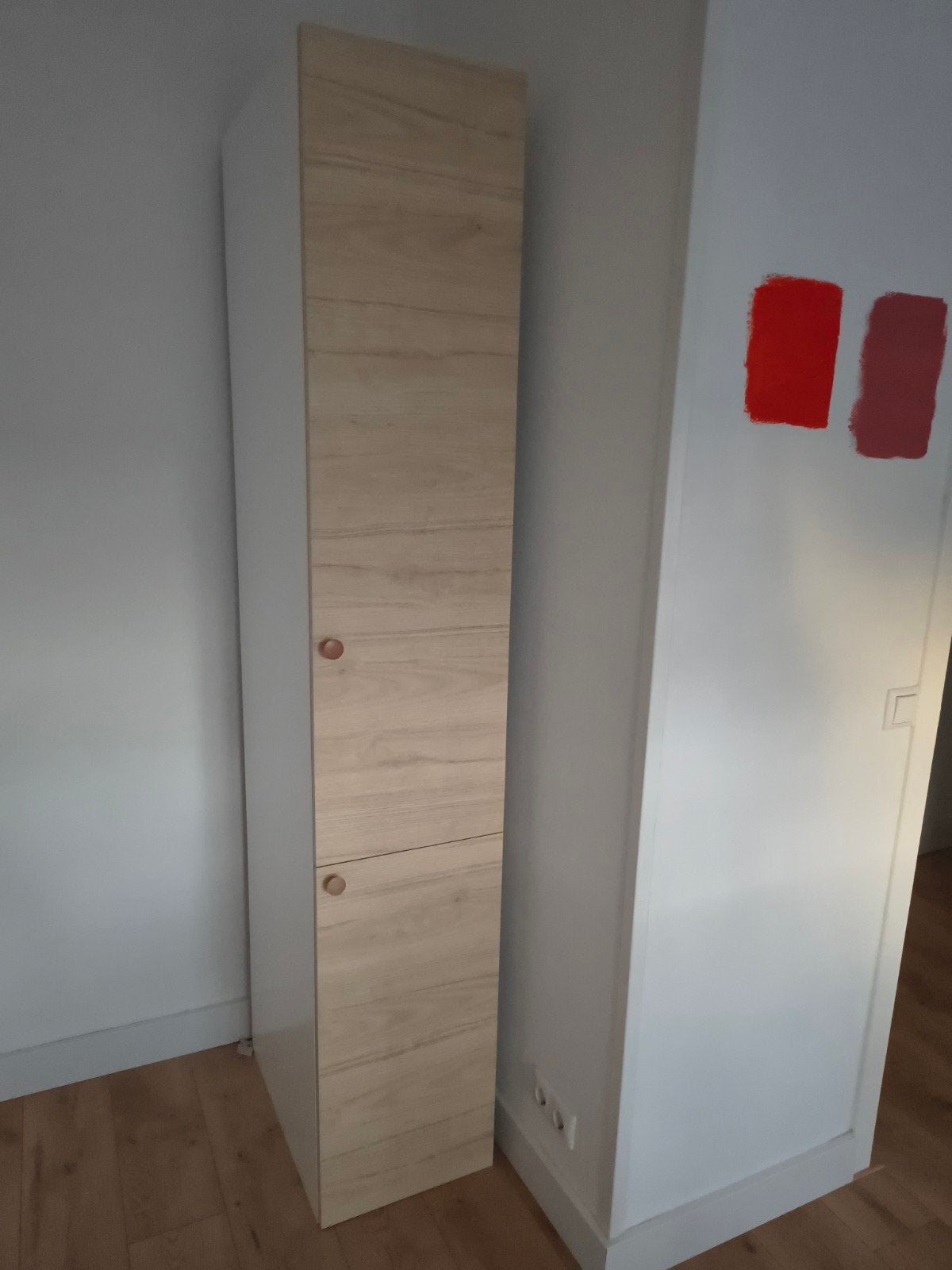 Hoge kast met deuren en planken (220x40x60 cm), Huis en Inrichting, Kasten | Kledingkasten, Ophalen, Minder dan 50 cm, Met deur(en)