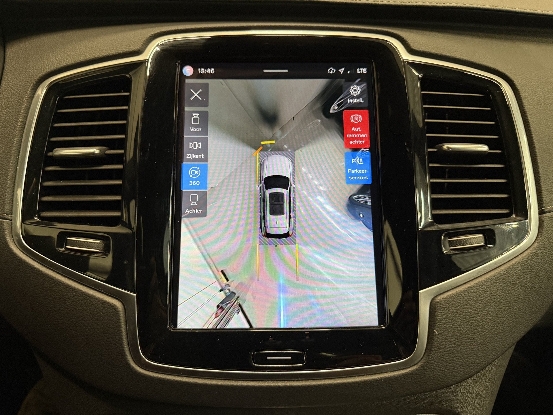 Foto 23 van Volvo XC90 T8 Recharge AWD R-Design PANO/B&W/TREKHAAK/360CAM