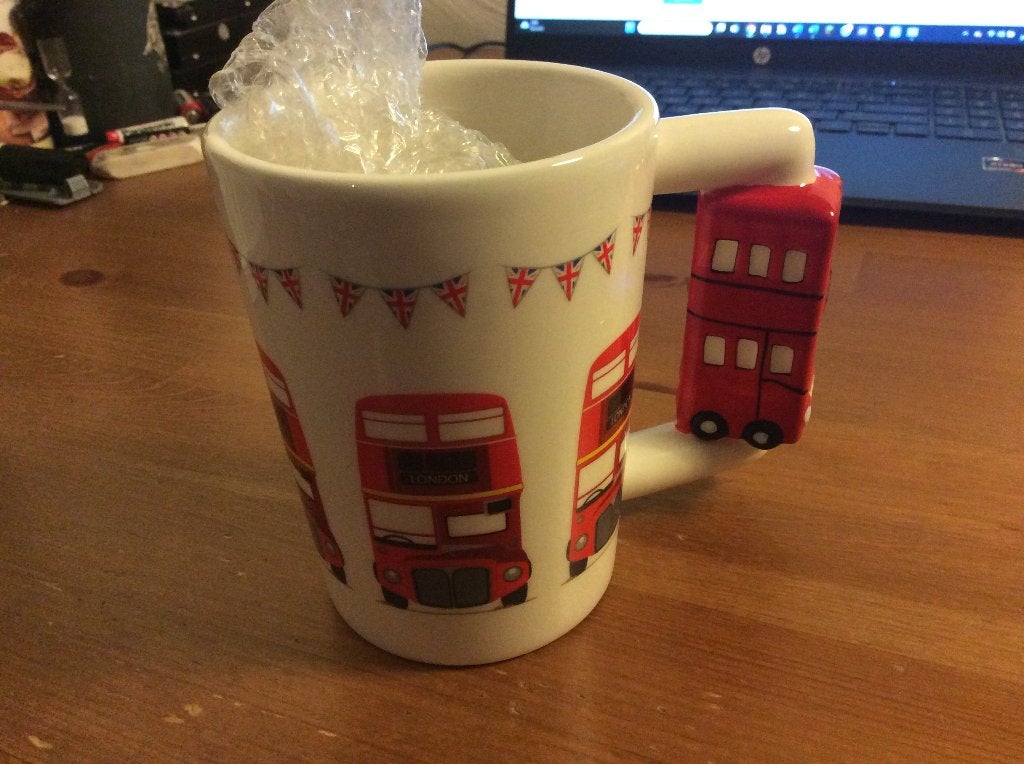 RouteMaster shaped handle Mug. London Bus. Nieuw in doos, Keramiek, Nieuw, Overige stijlen, Mok