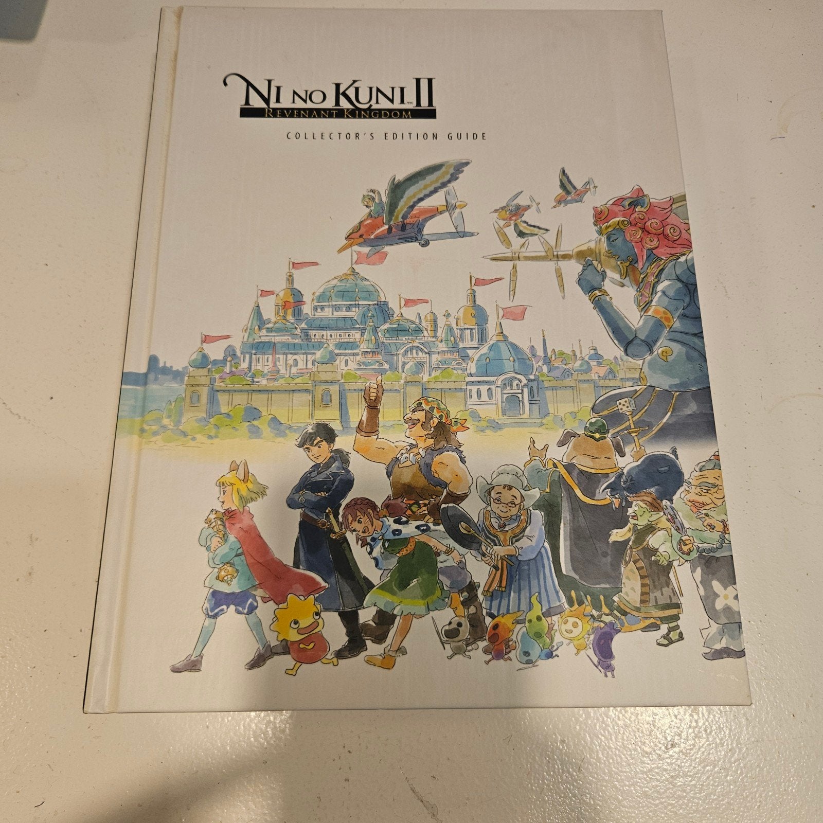 nino kuni 2 revenant kingdom collector's Strategy Guide, Ophalen of Verzenden, Zo goed als nieuw