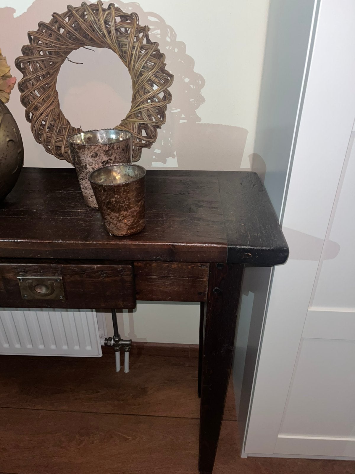 Handgemaakte side table van teak hout, Huis en Inrichting, Ophalen, Teakhout, Zo goed als nieuw, 25 tot 50 cm