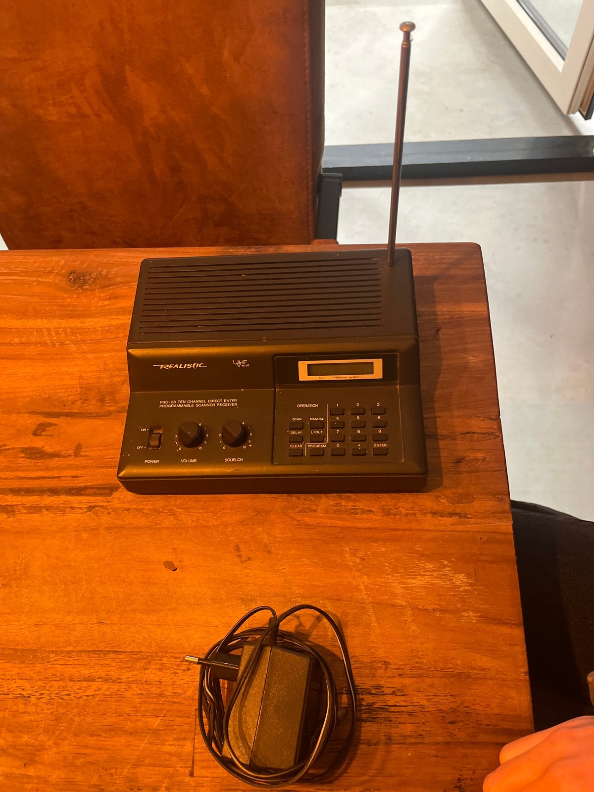 Realistic PRO-58 Scanner Ontvanger met Voeding, Ophalen of Verzenden, Gebruikt, Overige typen