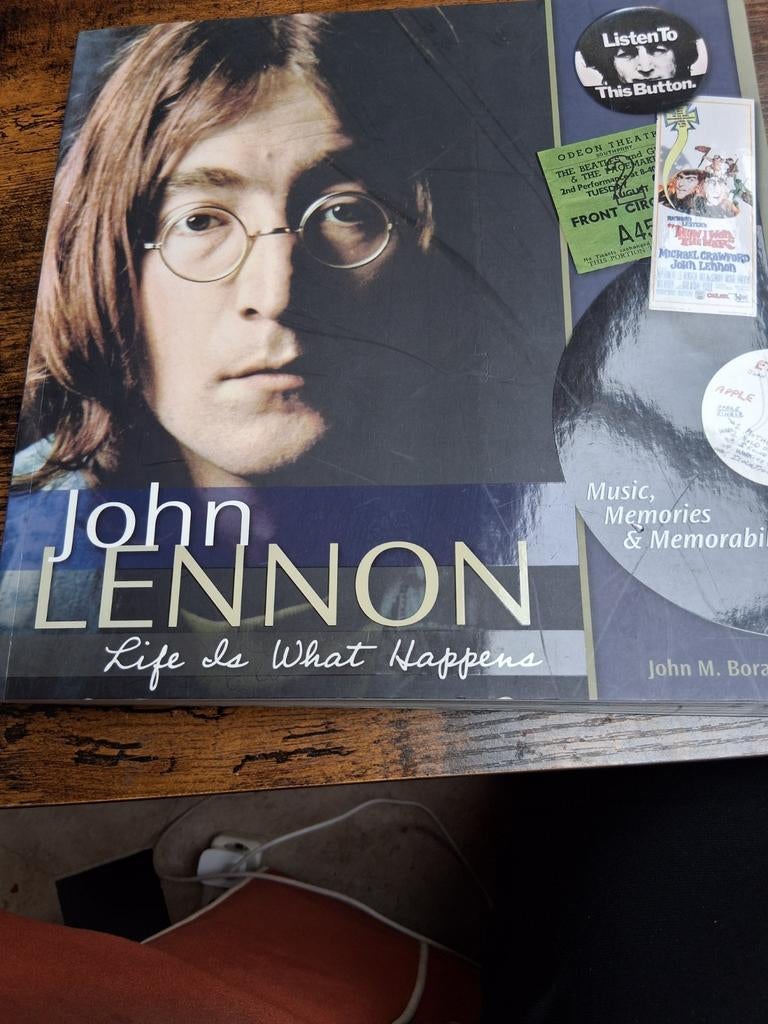 Foto boek John Lennon., Ophalen of Verzenden, Zo goed als nieuw, Romantiek, Opera of Operette