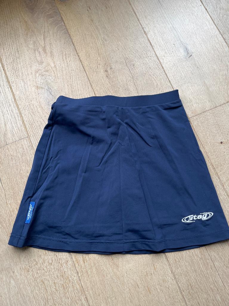 Stag hockey rokje blauw mt 140, Sport en Fitness, Hockey, Ophalen, Zo goed als nieuw, Kleding