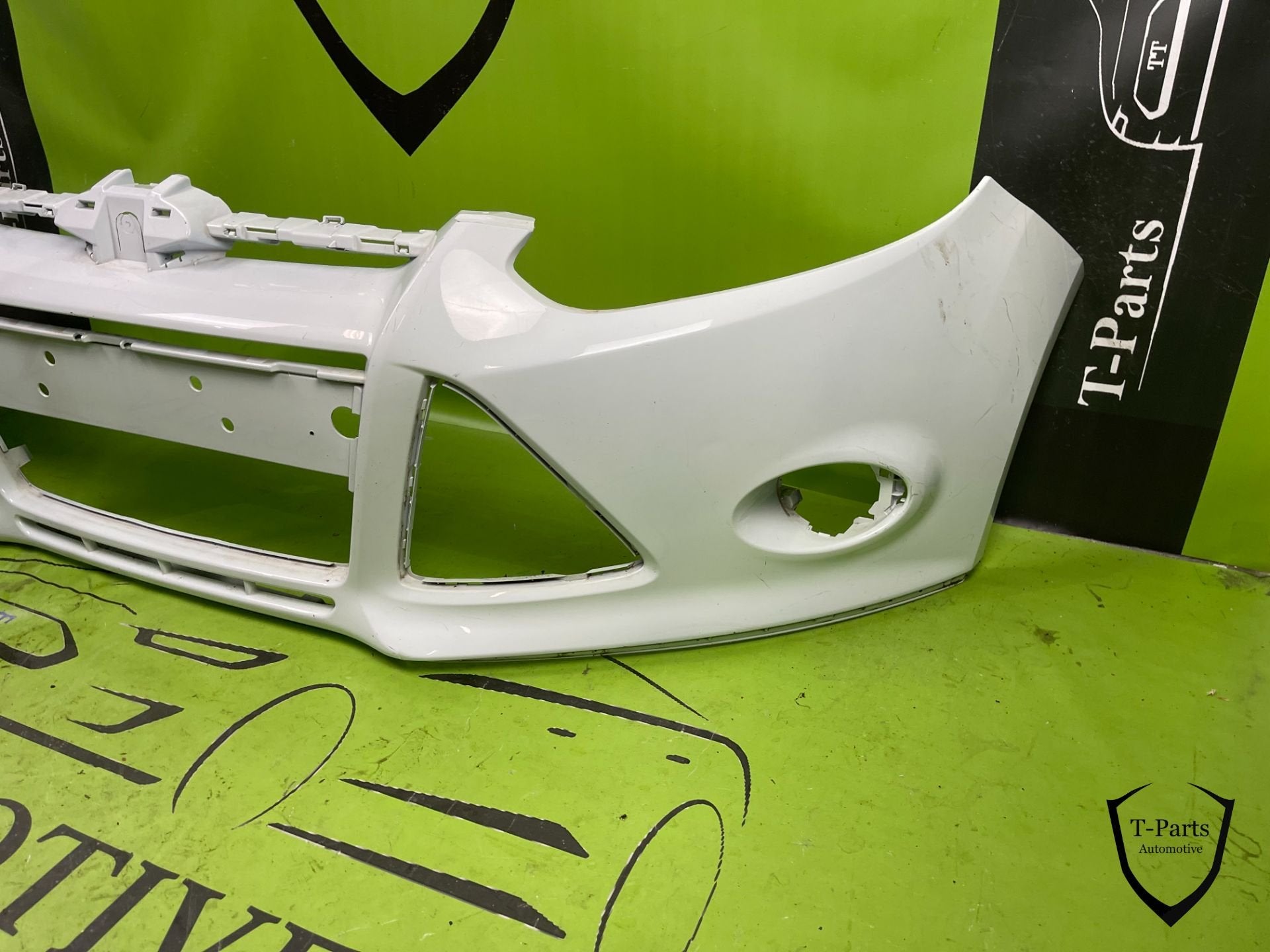 ford focus voorbumper 2010+ bumper, Info@fabrikant.eu, Ophalen of Verzenden, Ford, Bumper