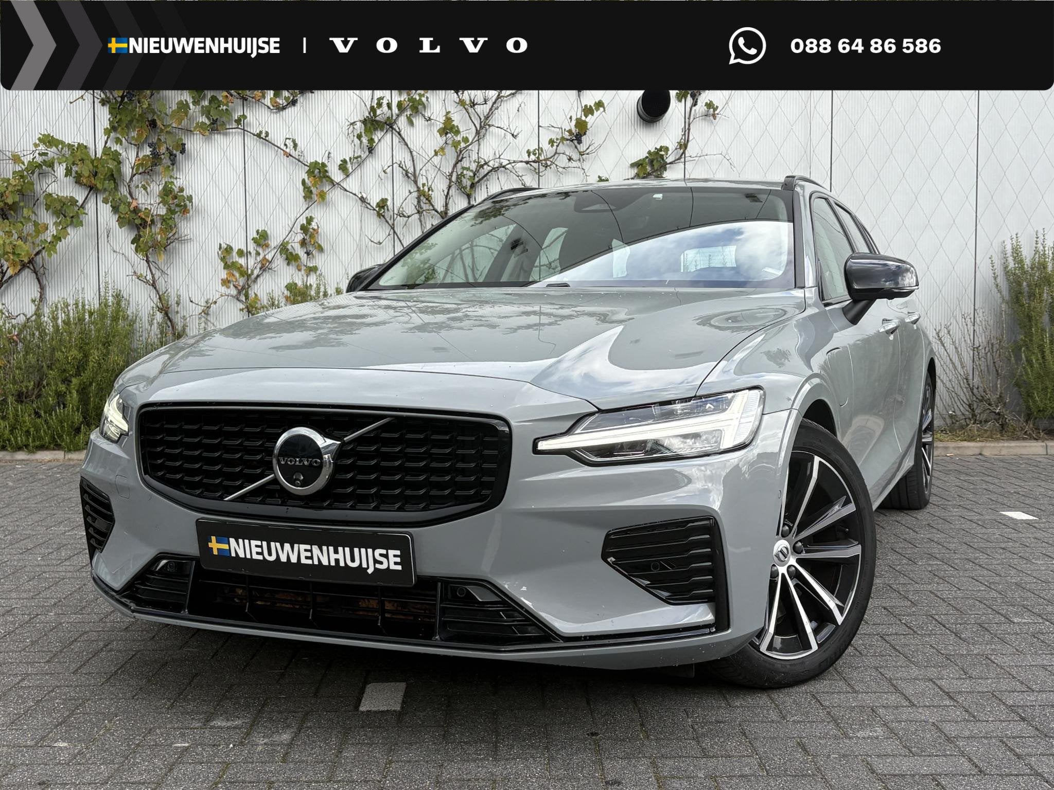 Volvo V60 2.0 T6 Plug-in hybrid AWD Plus Dark | Adaptieve Cr, Automaat, Gebruikt, Euro 6, 4 cilinders
