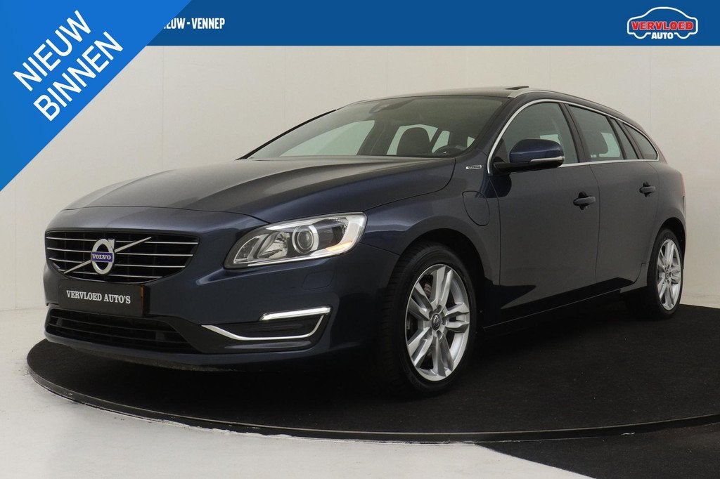 Volvo V60 D6 AWD PLUG-IN HYBRID SUMMUM -PANO.DAK|POWER-SEATS, Automaat, Blauw, 285 pk, Vierwielaandrijving