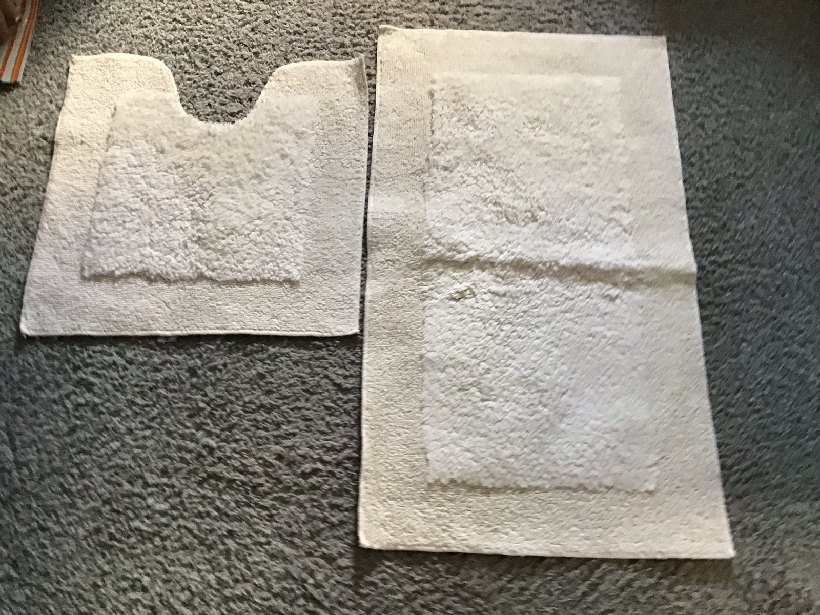 Badmat en wc mat nog nieuw, Huis en Inrichting, Badkamer | Badtextiel en Accessoires, Ophalen of Verzenden, Nieuw