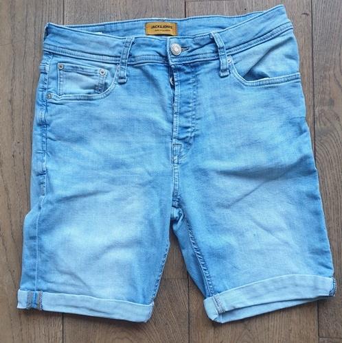 Lichtblauwe Korte Spijkerbroek Jack & Jones (S), Blauw, W32 (confectie 46) of kleiner, Ophalen of Verzenden, Gedragen