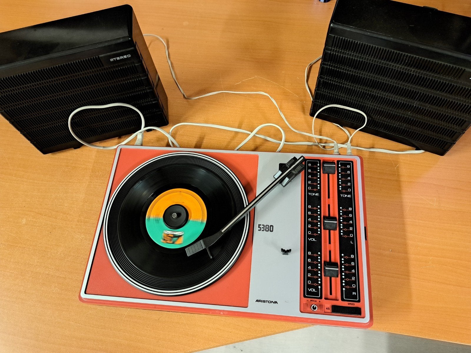 Aristona platenspeler SX5380., Ophalen of Verzenden, Zo goed als nieuw, Platenspeler