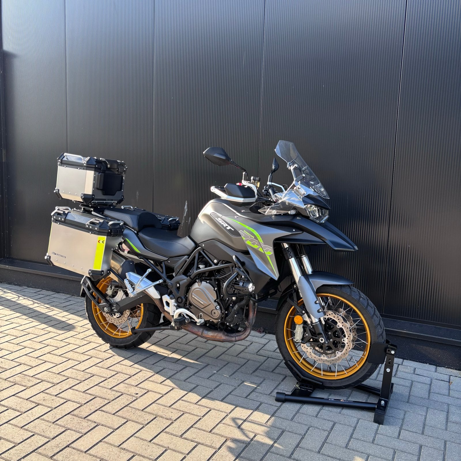 QJ SRT 700 Adventure Motor - Koffers - 35KW - Veel opties -, Motoren, Ophalen, 2 cilinders, Meer dan 35 kW