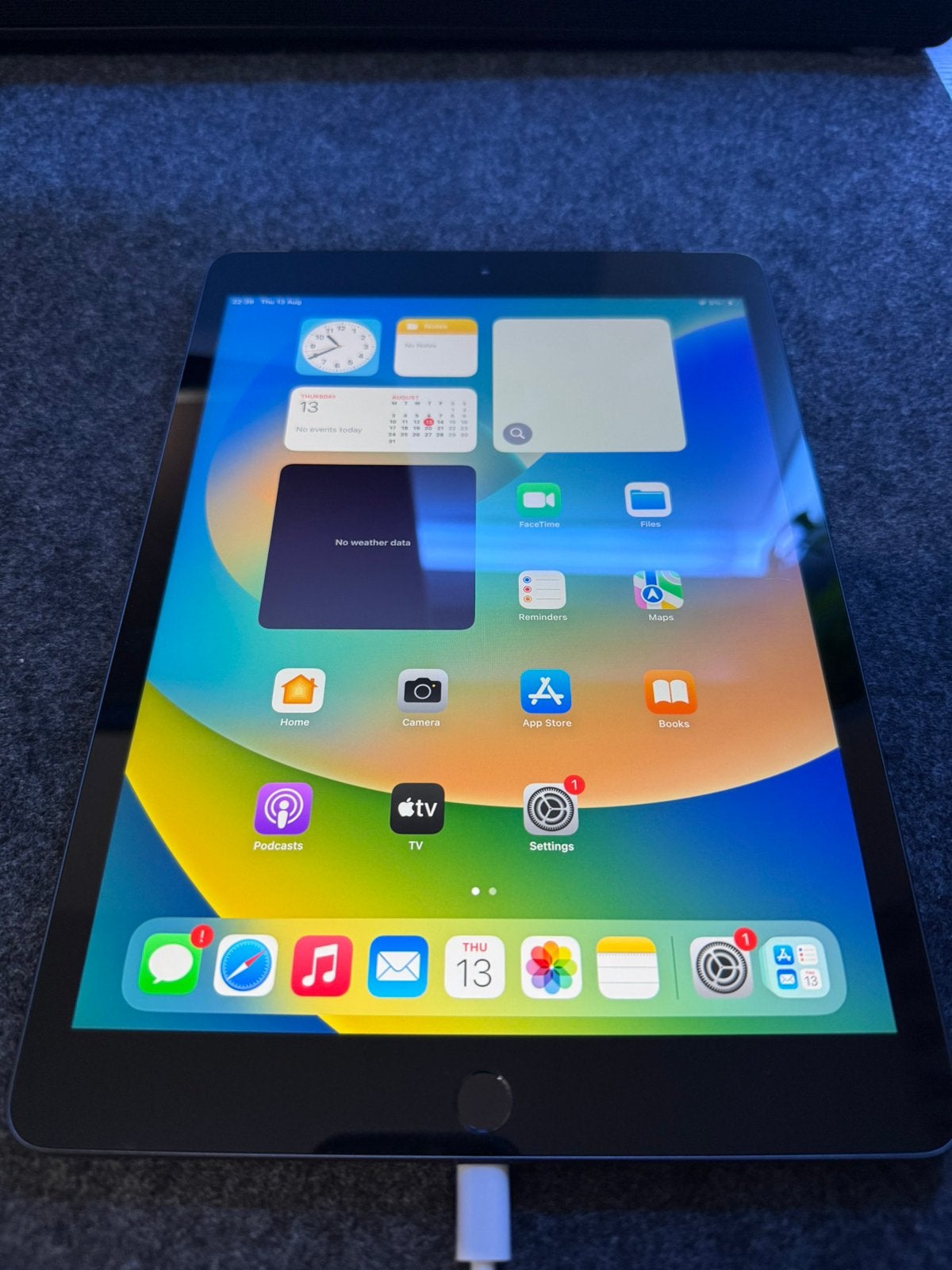 iPad 8e gen 32GB Wi-Fi + Cellular Space Gray | Goede staat, Computers en Software, Apple iPads, 10 inch, 32 GB, Apple iPad, Ophalen of Verzenden