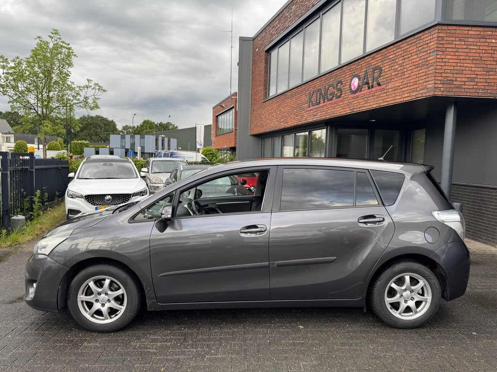 Toyota Verso 1.8 VVT-i AUTOMAAT CAMERA CRUISE NW APK ORIG NL, Euro 5, Gebruikt, 4 cilinders, Origineel Nederlands