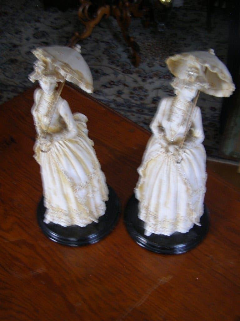 2 Brocante beelden van dames, een tweeling. Hoogte 36 cm, Verzamelen, Ophalen of Verzenden, Nieuw, Mens
