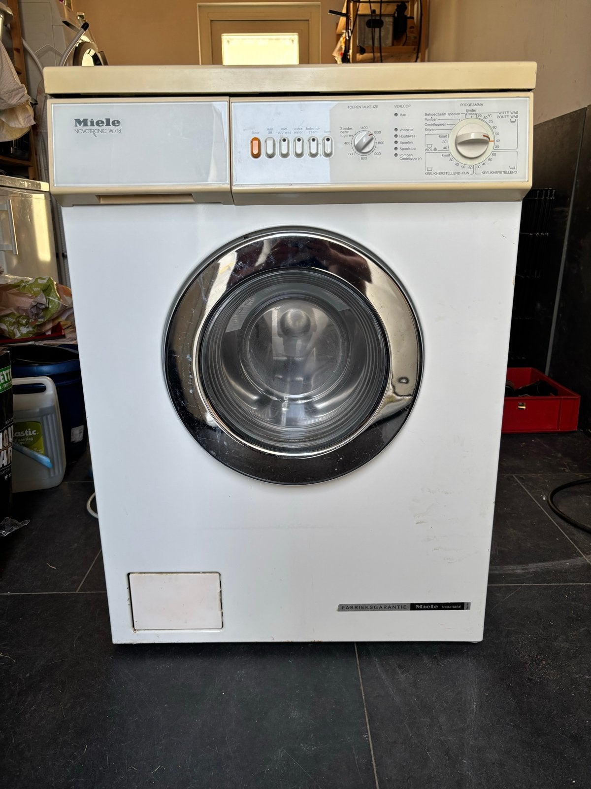 Miele Wasmachine W 715 GRATIS afhalen, Gebruikt, Verzenden, Voorlader, 85 tot 90 cm