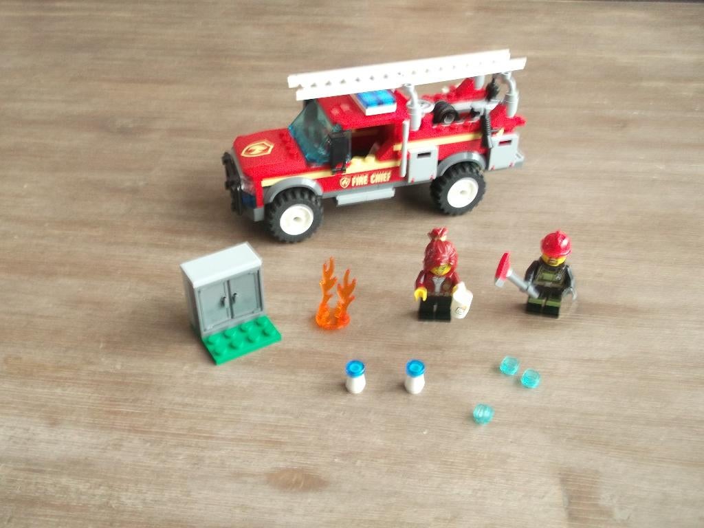lego 60231 fire chief response truck (2019), Kinderen en Baby's, Speelgoed | Duplo en Lego, Ophalen of Verzenden, Gebruikt, Complete set