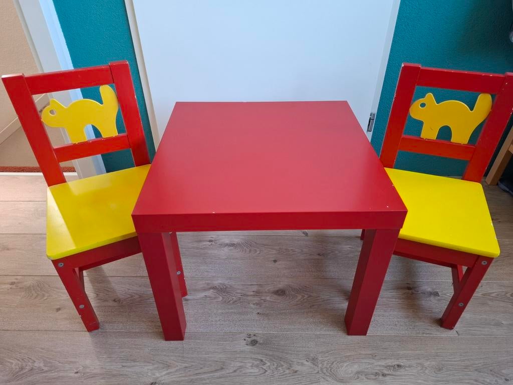 Tafeltje met twee stoeltjes, Ophalen, Gebruikt, Tafel(s) en Stoel(en)