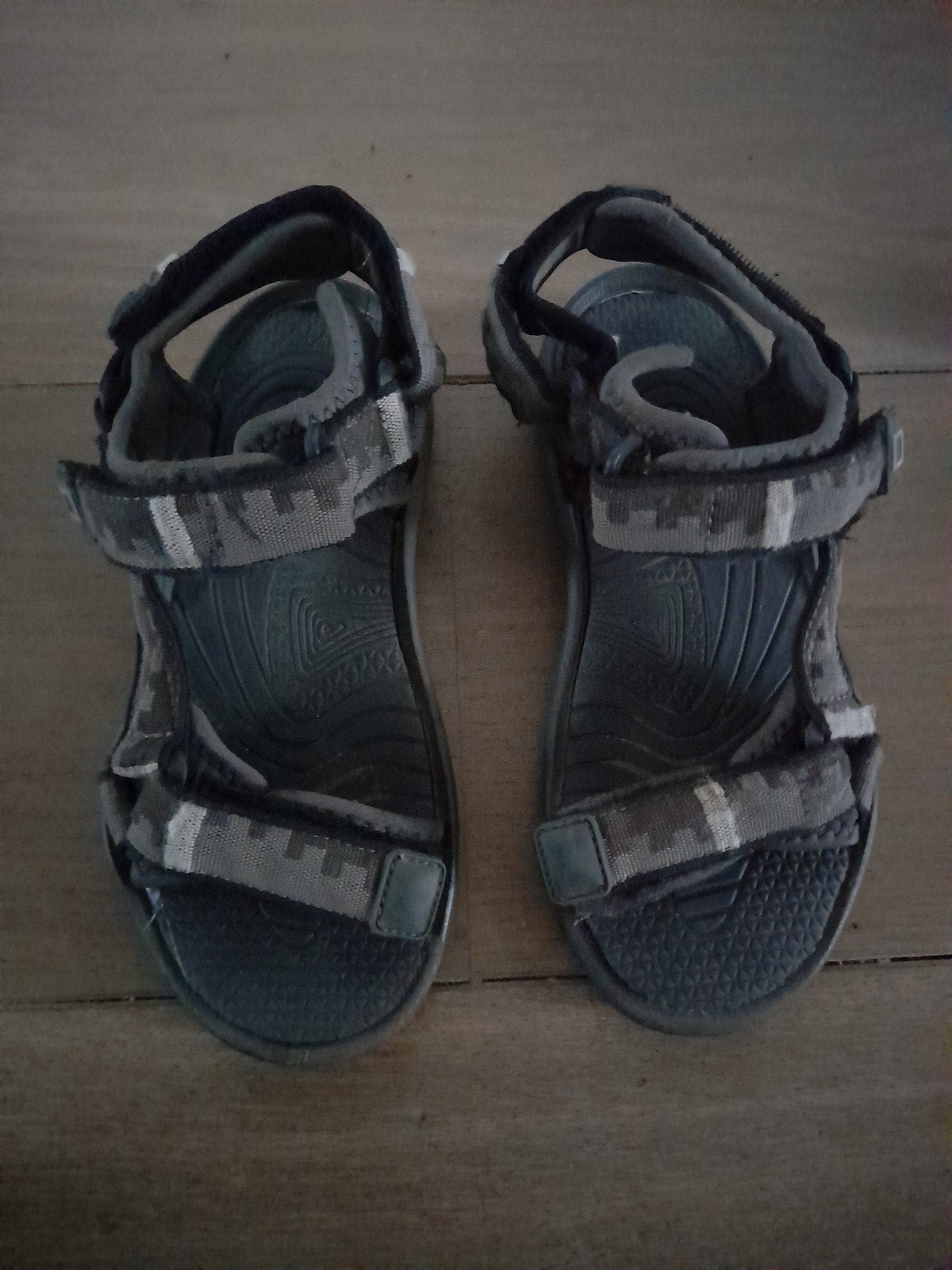 sandalen 32 jongens grijs zwart, Ophalen, Overige typen, Zo goed als nieuw, Bleu box